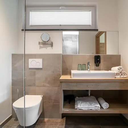 Apart33 2-12 Appartement *