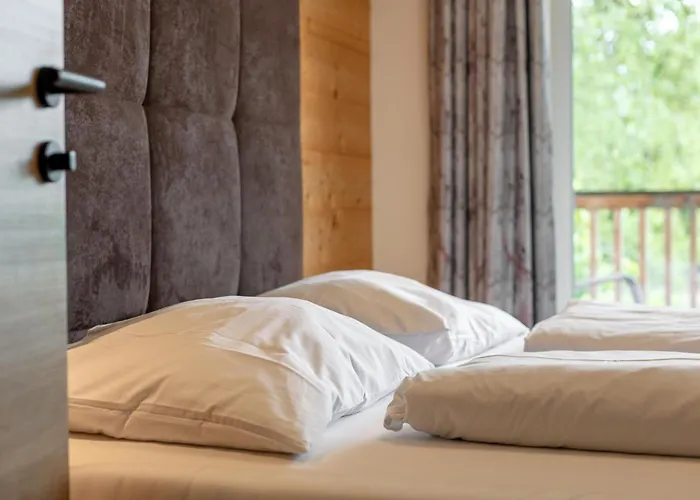 Apart33 2-12 Apartment *